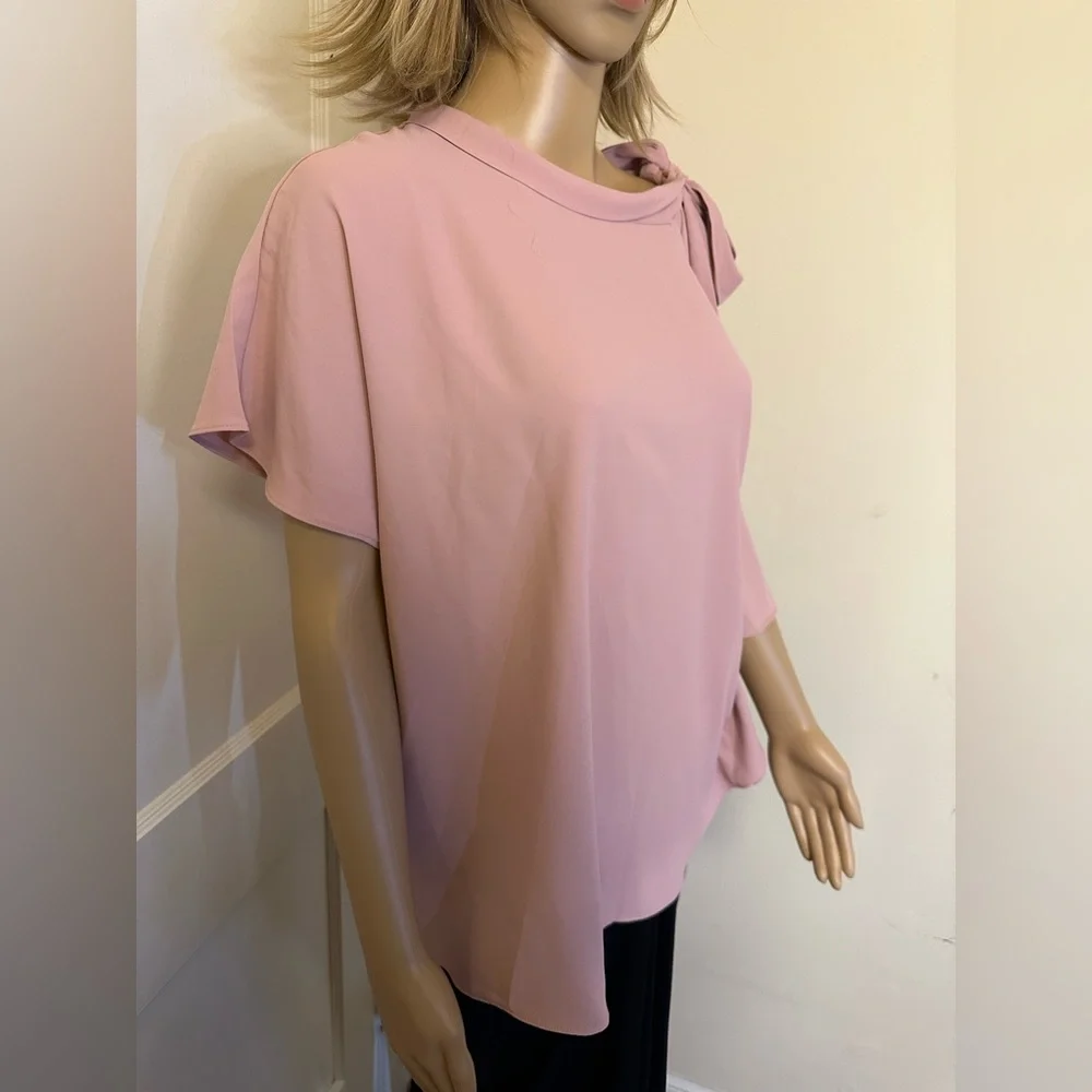 NWOT - SHEIN Mulvari Knot Shoulder Asymmetrical Batwing Sleeve Top - Size L - Picture 5 of 6
